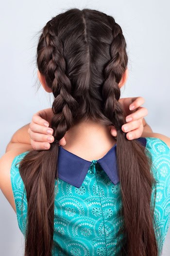 Tutorial de cabelo de trança francesa dupla - Etapa 5.