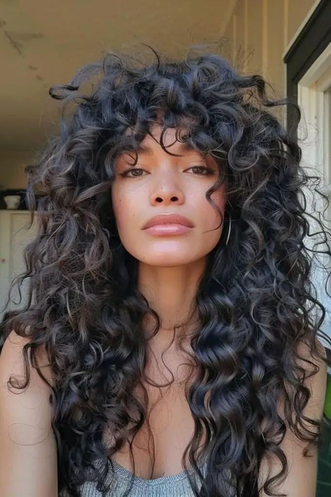 Halo de frizz suave com textura sutil