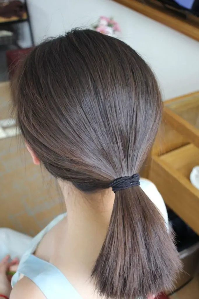 Look de rabo de cavalo com baixo teor de cavalo