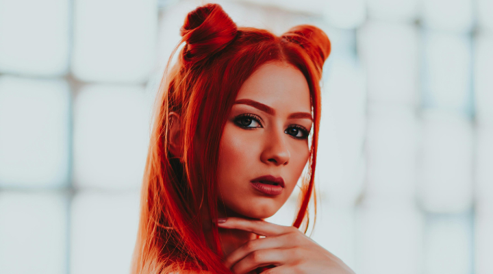 Cores de cabelo vermelho ousado